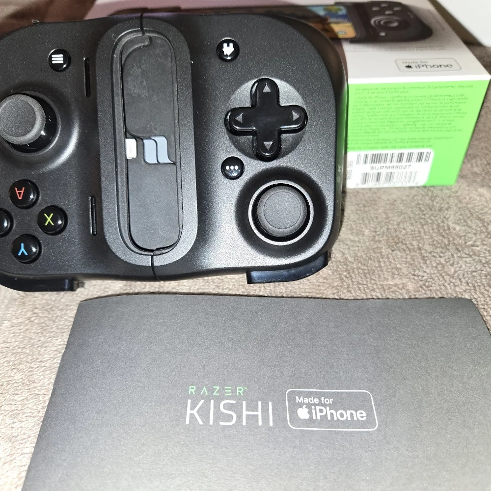 Kishi Razer Gaming Controller for  iPhone. New